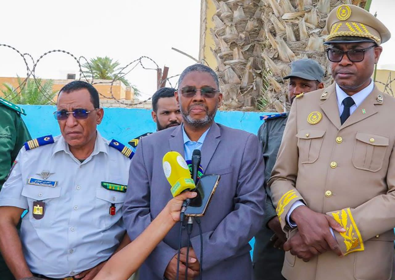 الوزير المنتدب لدى الداخلية يزور عددا من المنشآت والمؤسسات الخدمية بنواكشوط الشمالية