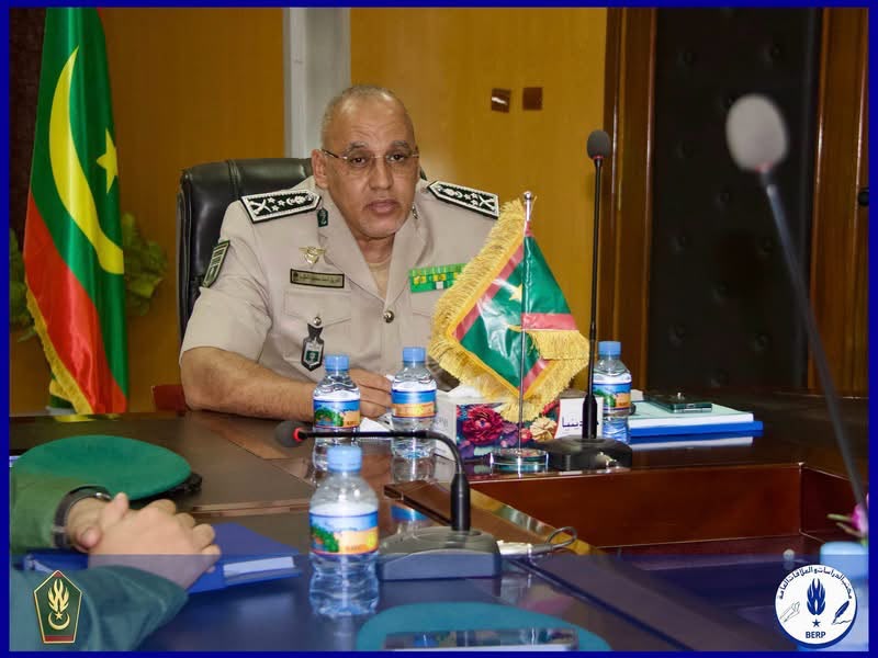 قائد الدرك يجتمع بقادة الفرق ومساعديهم الذين شملتهم التحويلات الأخيرة