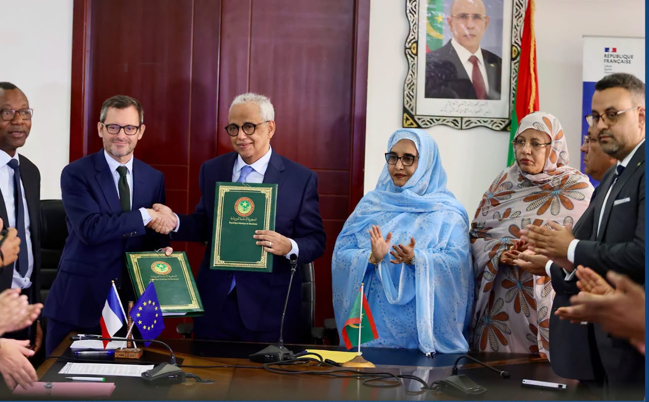موريتانيا توقع ثلاث اتفاقيات لدعم جهود التنمية وتعزيز القدرة على مواجهة التحديات المناخية والاجتماعية