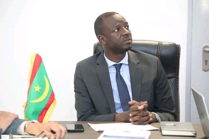 وزير الصحة يبدأ زيارة ميدانية للإدارات المركزية التابعة لقطاعه
