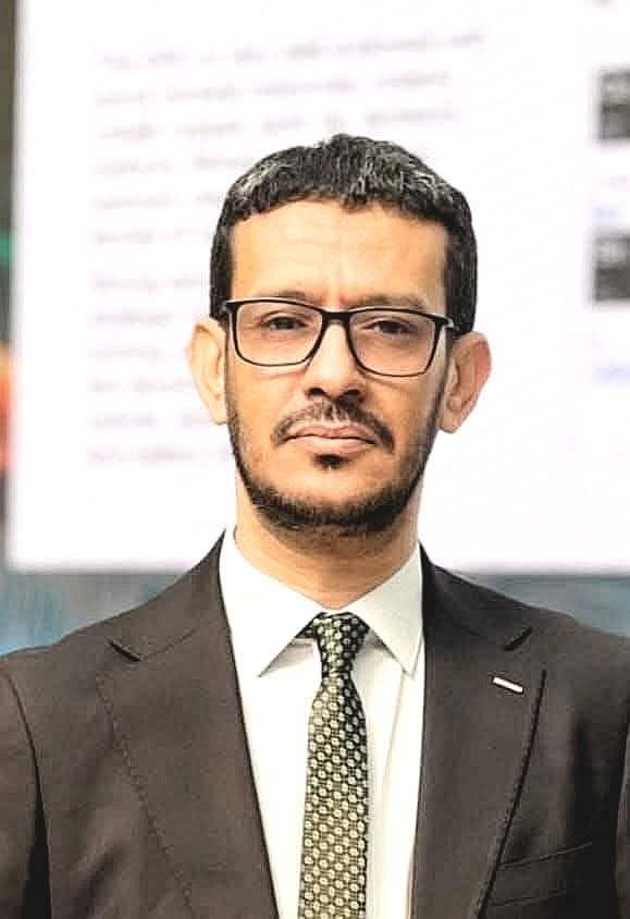 ثمن البقاء في دائرة الضوء/ محمد افو